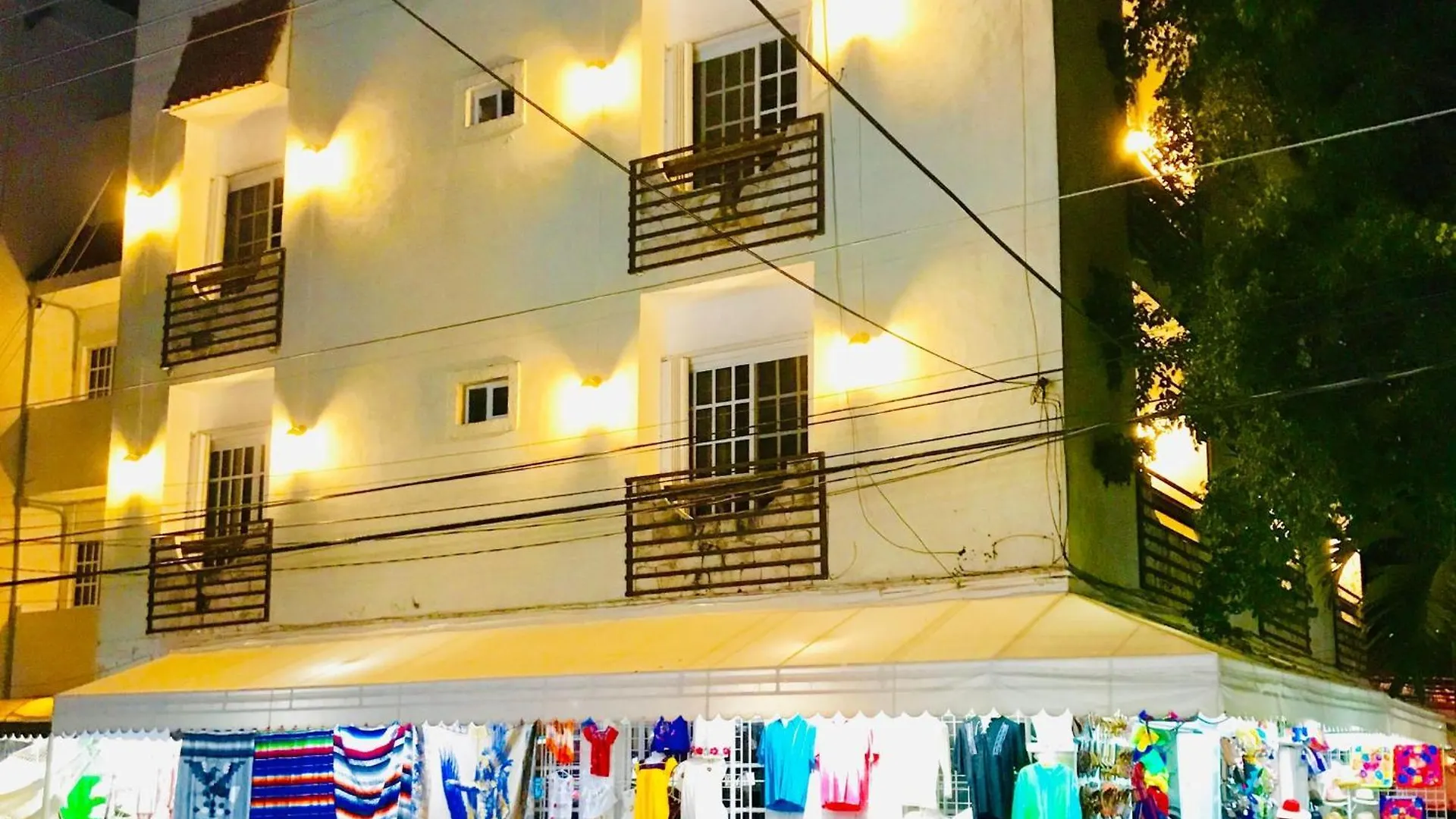 Nocleg ze śniadaniem 5th Avenue 3 people Balcony Apartment Playa del Carmen