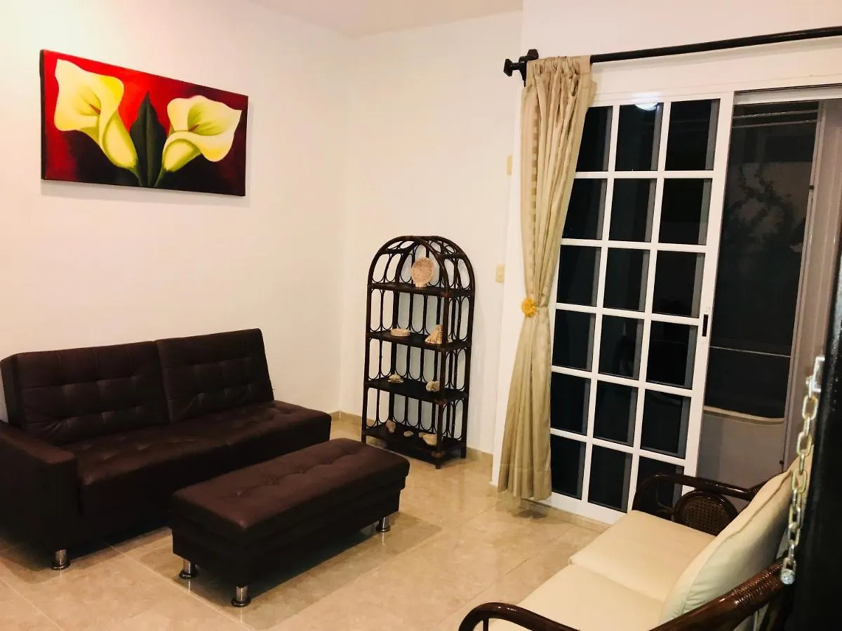 5Th Avenue 3 People Balcony Apartment Playa del Carmen